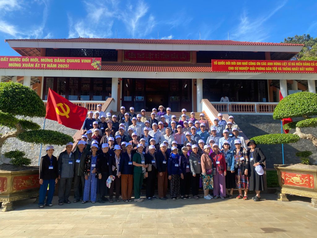 TRUNG TÂM ĐIỀU DƯỠNG NGƯỜI CÓ CÔNG TỈNH ĐẮK LẮK ĐÓN TIẾP VÀ TỔ CHỨC ĐIỀU DƯỠNG NGƯỜI CÓ CÔNG VỚI CÁCH MẠNG TỈNH BÌNH ĐỊNH ĐỢT 1